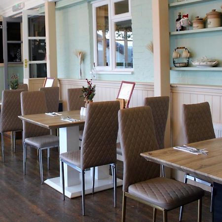 Dog And Partridge Inn Calne Ngoại thất bức ảnh
