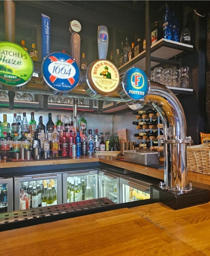 Dog And Partridge Inn Calne Ngoại thất bức ảnh